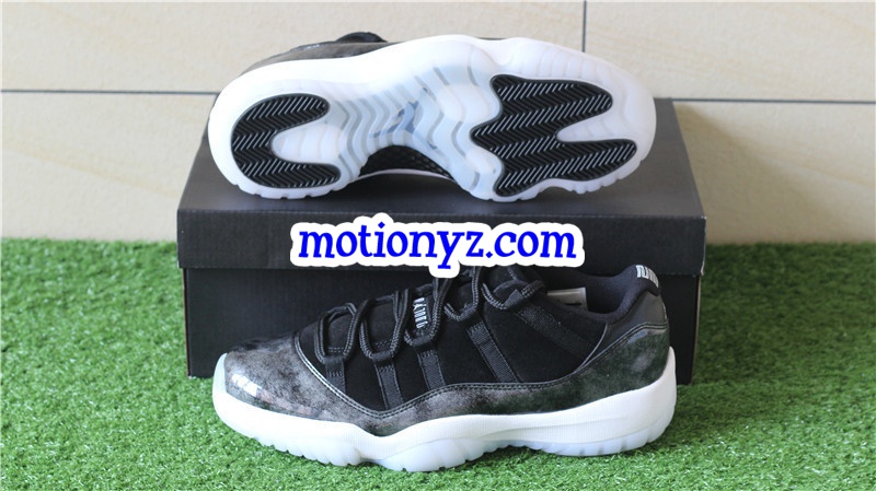 Air Jordan 11 Retro Low Barons GS